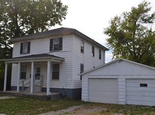620 S Hickory St, Centralia, IL 62801