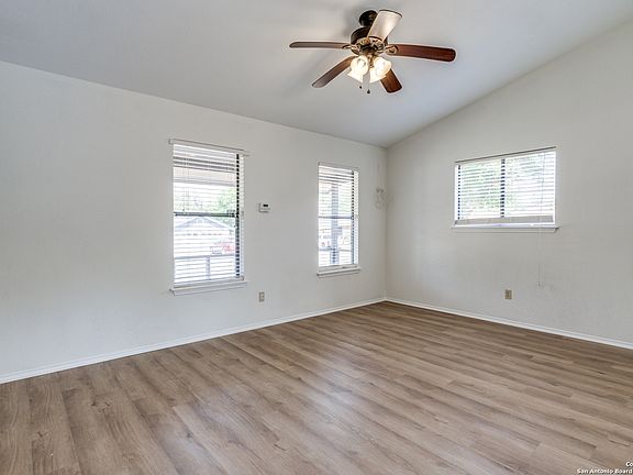 3rd image of 5522 SUNUP DR