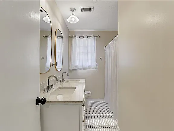 3 Berkeley Pl #3B — Photo 11