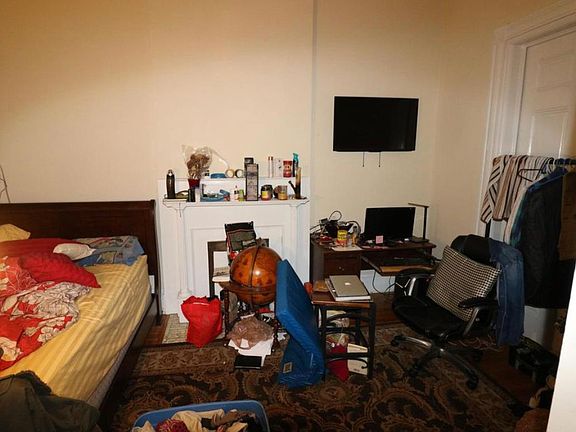 5th image of 1302 Grove Ave APT 1