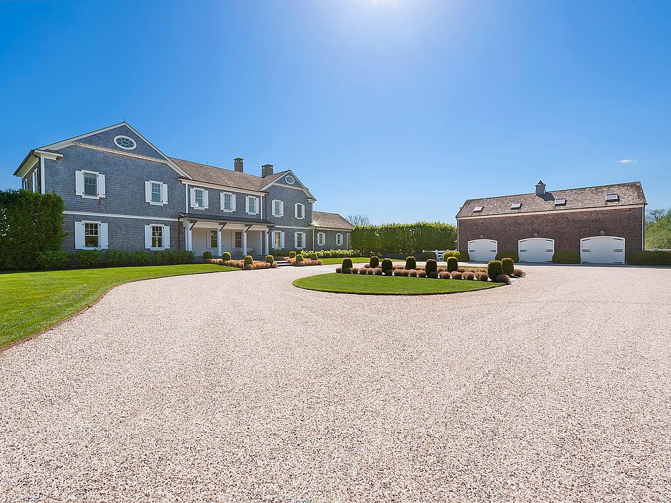 1st image of 840 Sagaponack Ct