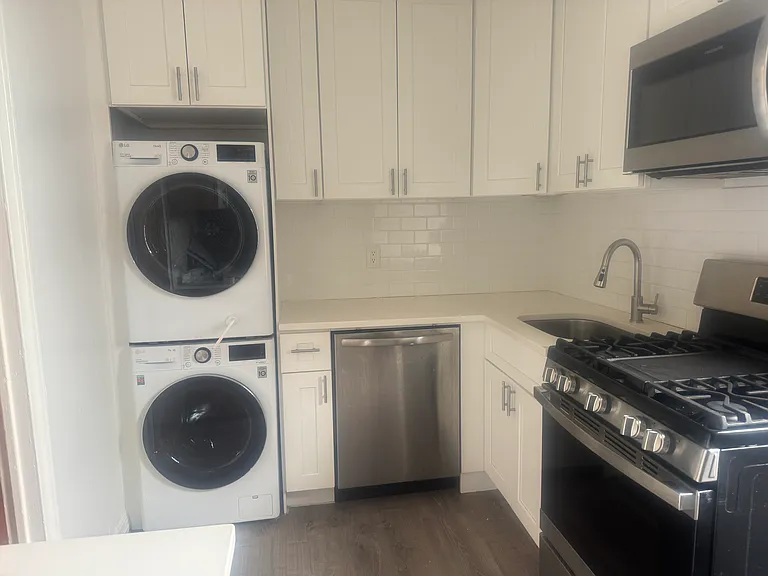 3240 Henry Hudson Pkwy E #6M — Photo 5