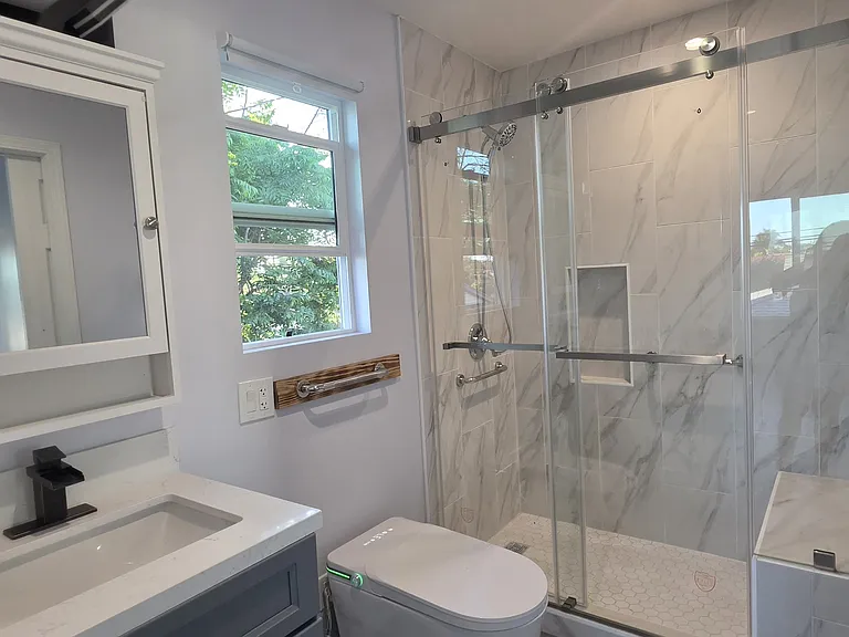 1301 W Laster Ave — Photo 17