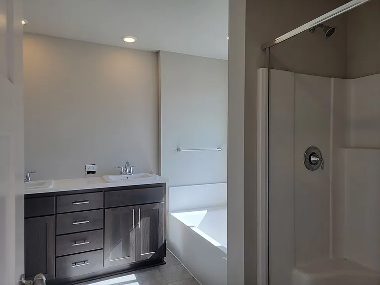 6219 Rebecca St SE — Photo 17