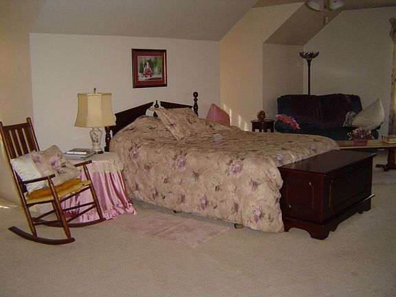 Master bed room