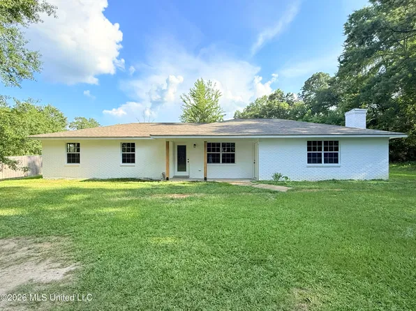 20 Birch St, Silver Creek, MS 39663