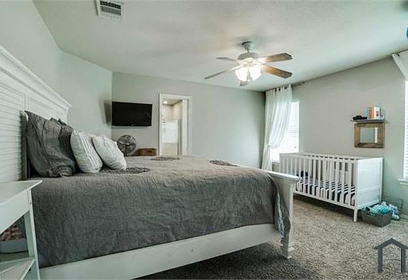 5th image of 2044 Old Glory Ln