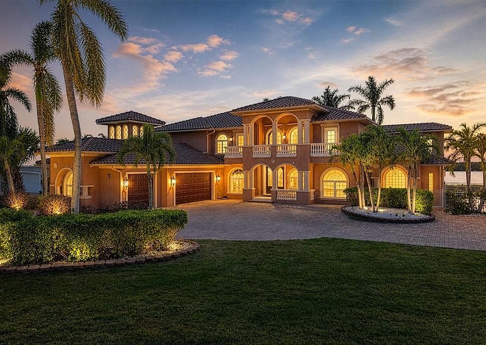 1st image of 7 Cove View Ct