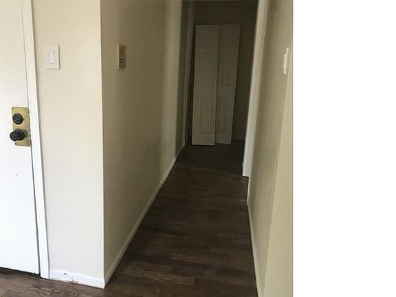 3rd image of 4910 W Jackson Blvd APT 1