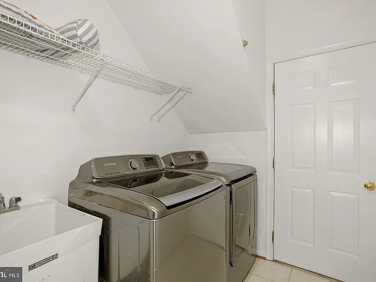 5045 Worthington Woods Way — Photo 20