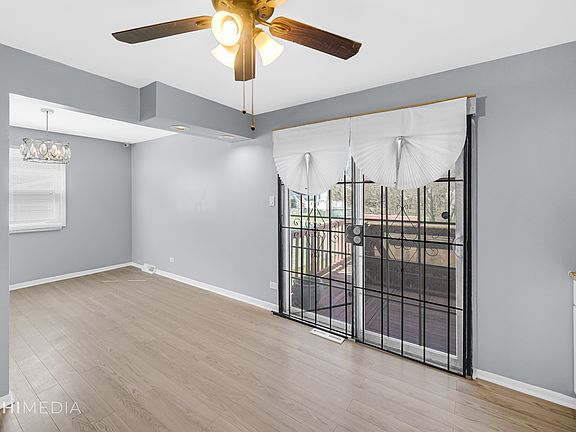 3rd image of 21624 Jeffrey Ave