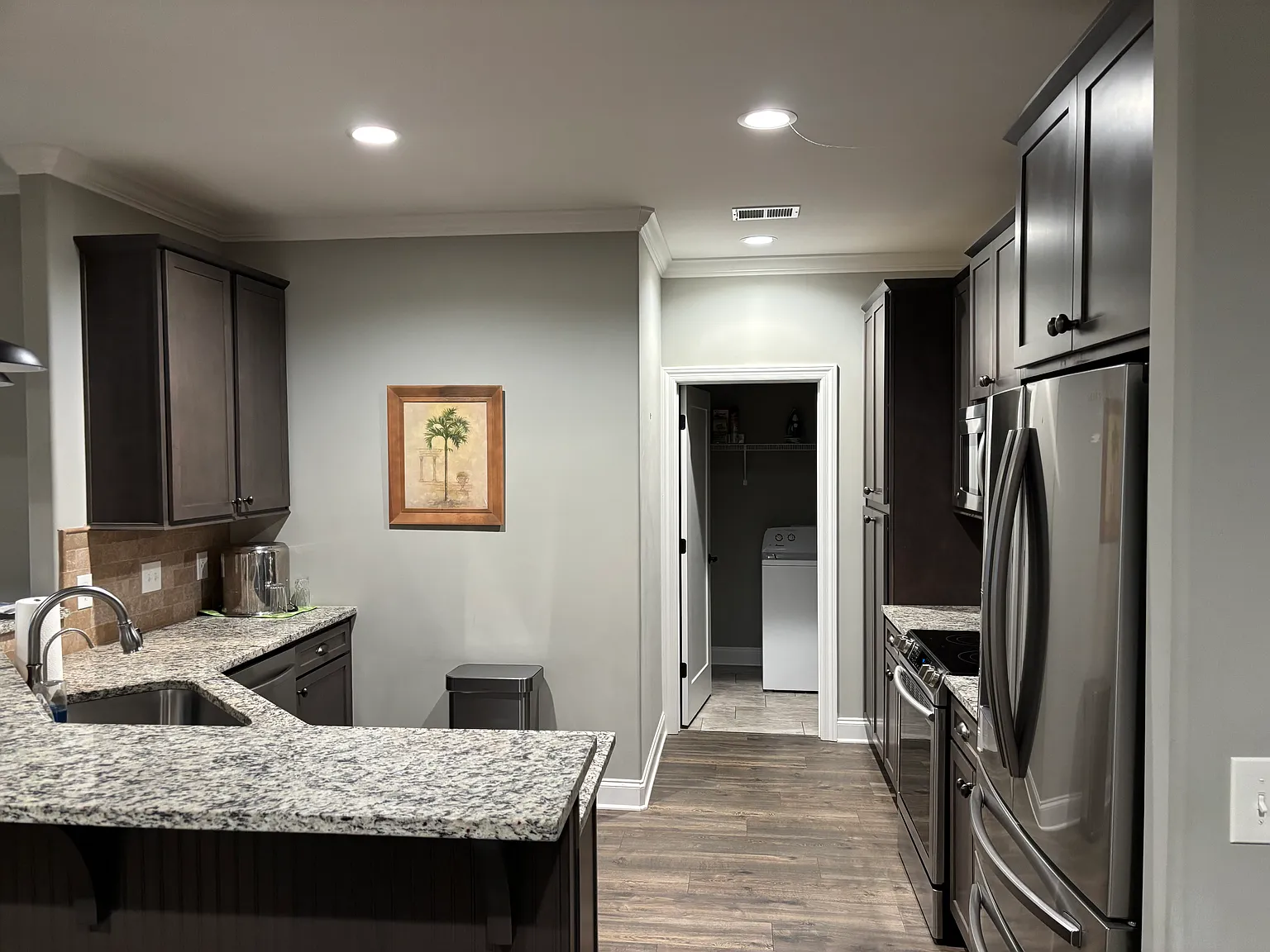3 bed, 2.5 bath, 2878 sqft, $3,100 — Photo 3