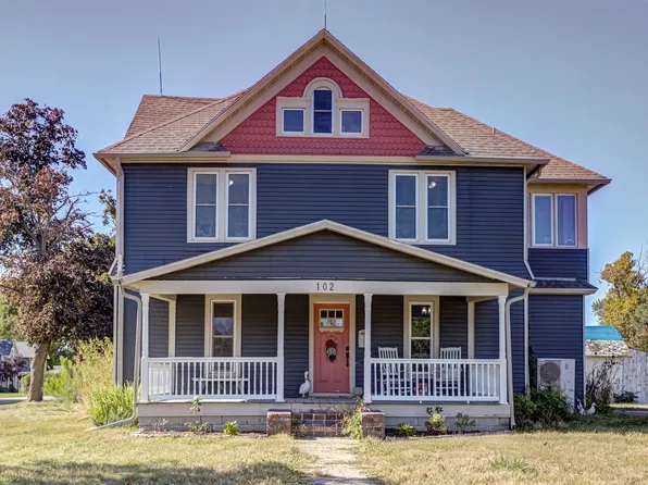 102 N Locust St, Madrid, IA 50156