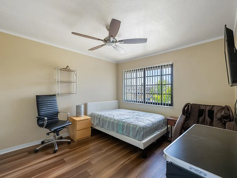 1129 NE 210th Ter #210 — Photo 12