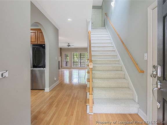 5th image of 203 Azalea Bluff Dr