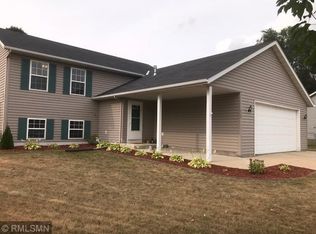 120 Lillie Ln SE, Pine Island, MN 55963