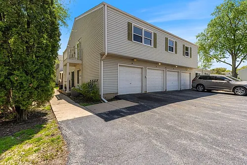 109 Daniel Ct #D Photo 1