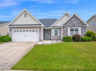 828 Emerald Park Dr, Greenville, NC 28590