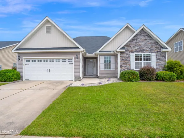 828 Emerald Park Drive, Winterville, NC 28590