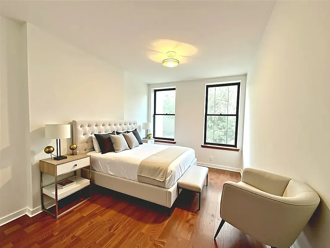 231 East 111th Street — Photo 3