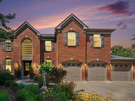 3rd image of 10036 Cedarwood Dr