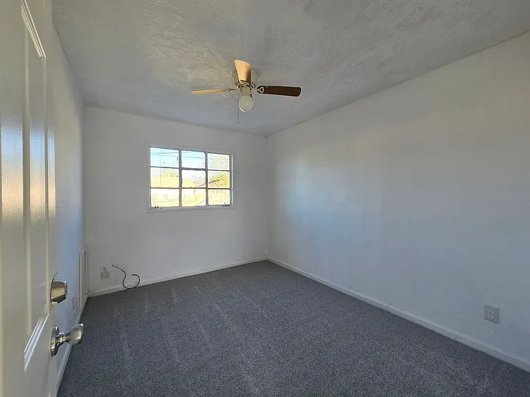 3012 Las Palomas Rd — Photo 8