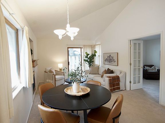 5th image of 1010 S Saint Vrain Ave #H2
