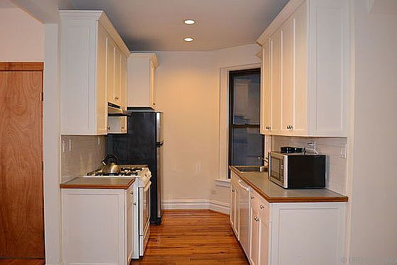 5th image of 8 W 105th St APT 2A