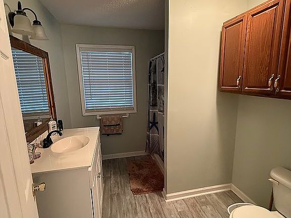 4th image of 85 Pine Ln