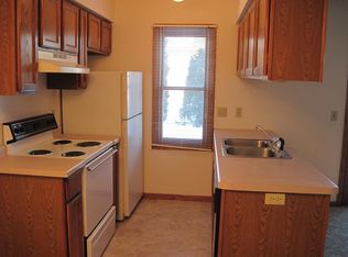 1113 Mark Ave APT 11, Tomah, WI 54660