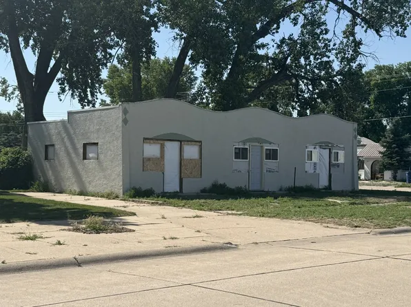 310 W 1st St, Oshkosh, NE 69154