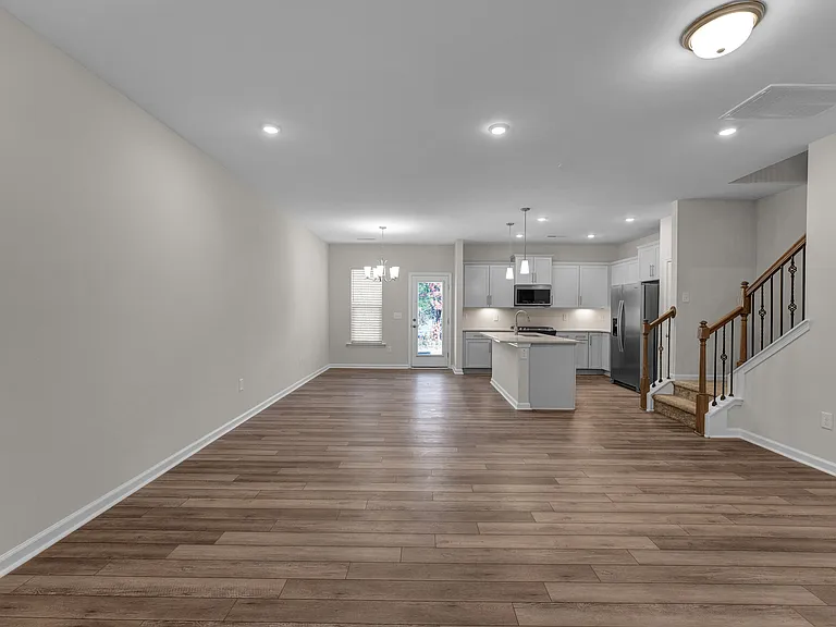 1017 Badlands St — Photo 3