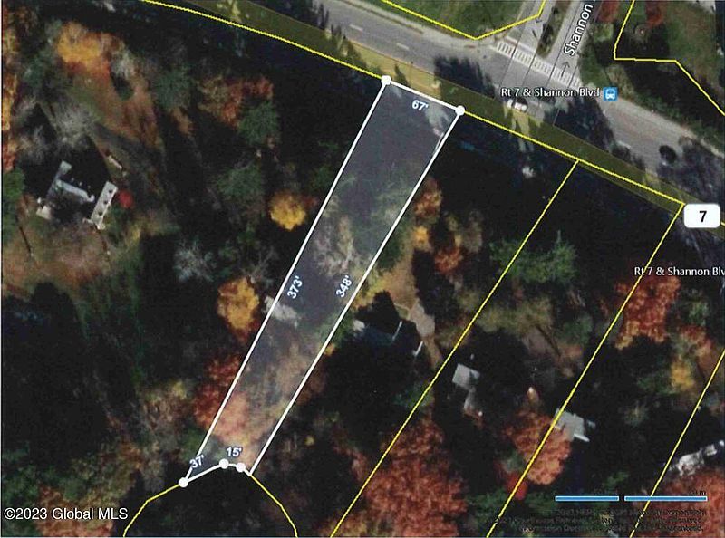 2nd image of 2628 Troy Schenectady Road