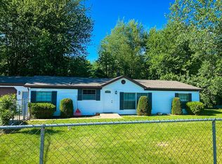 9340 E Adams Rd, Pierceton, IN 46562