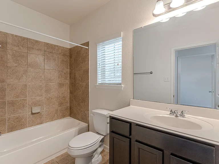 13527 Vista De Oro St — Photo 17