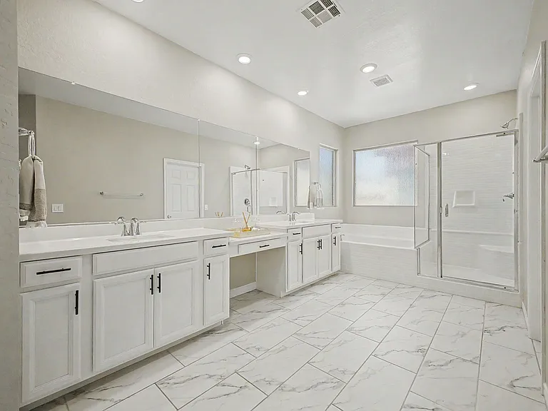 8137 Skye Plum St — Photo 17