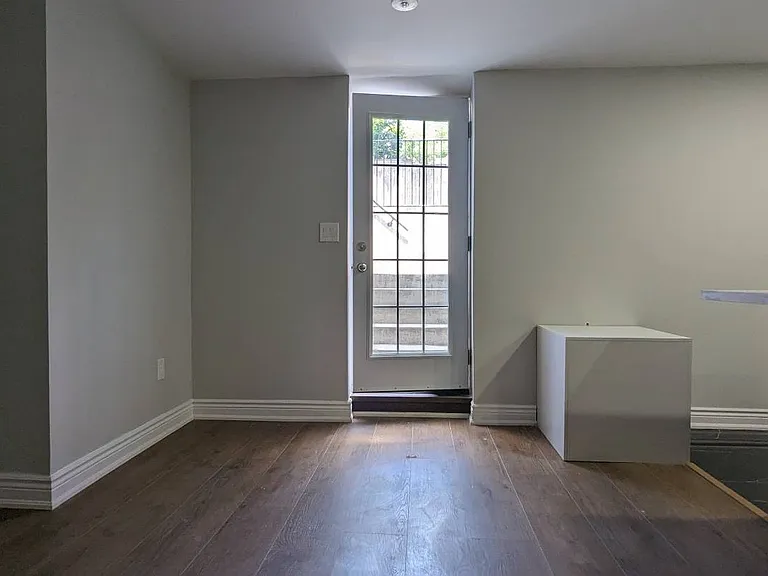 133 Herdwick St — Photo 3
