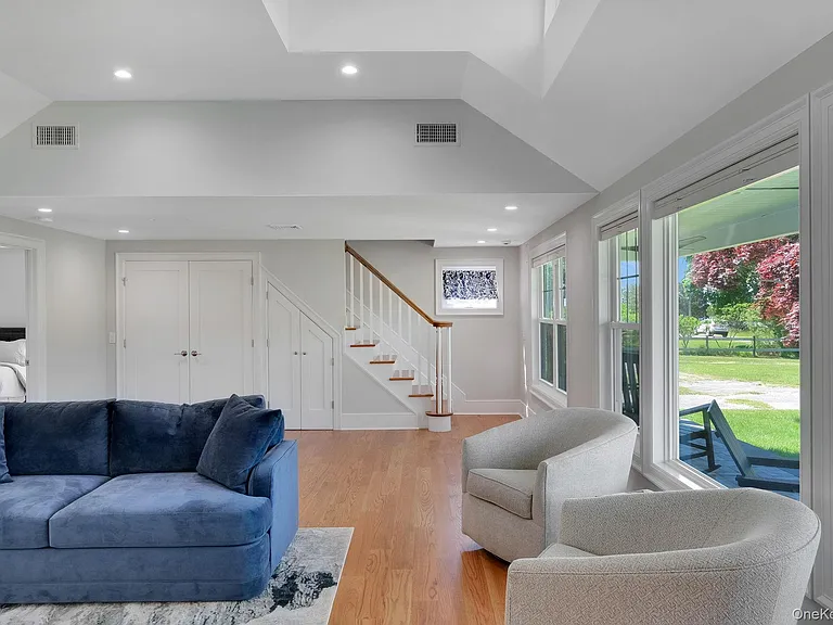 5415 Skunk Ln — Photo 9