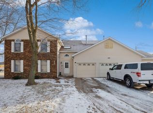4185 Mallard Ct APT 101, Bettendorf, IA 52722
