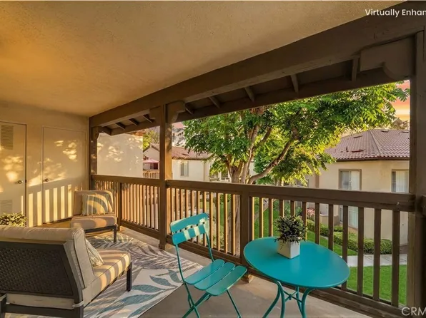 104 S Cross Creek Rd Unit M, Orange, CA 92869