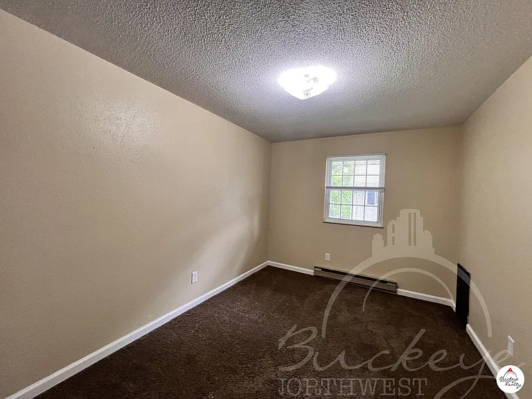 5534 Heatherdowns Blvd — Photo 2