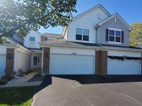 32580 N Four Seasons Blvd #27-3, McHenry, IL 60051