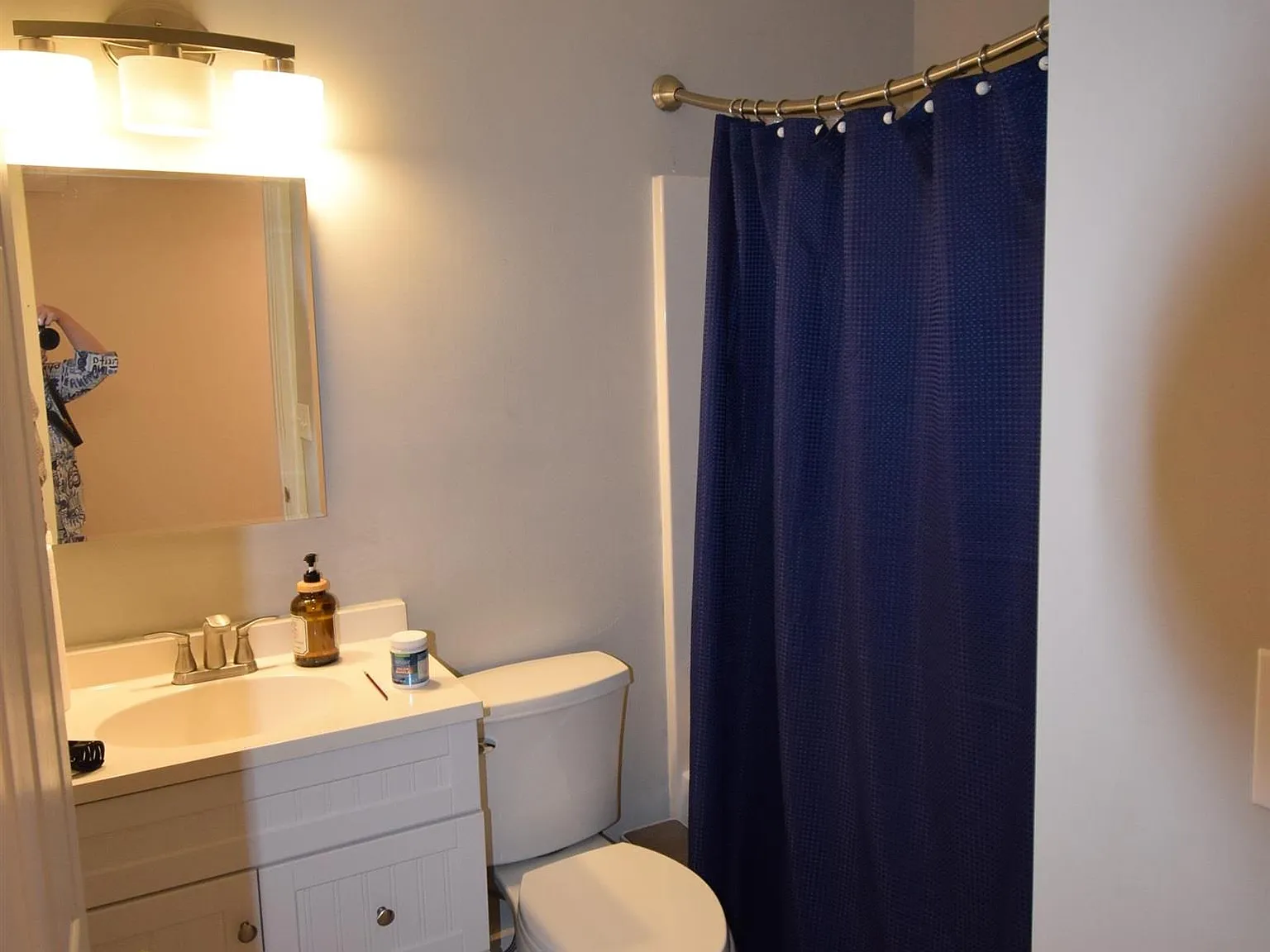 3 bed, 3.0 bath, 1312 sqft, $2,450 — Photo 4