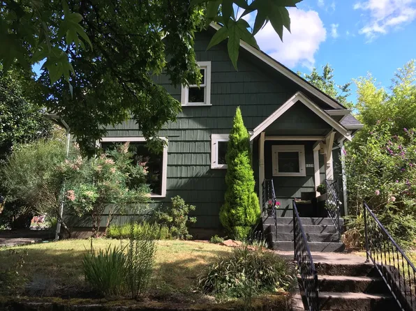 1535 SE Clatsop St, Portland, OR 97202