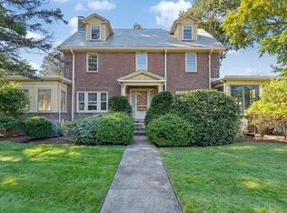 15 Varick Rd, Newton, MA 02468