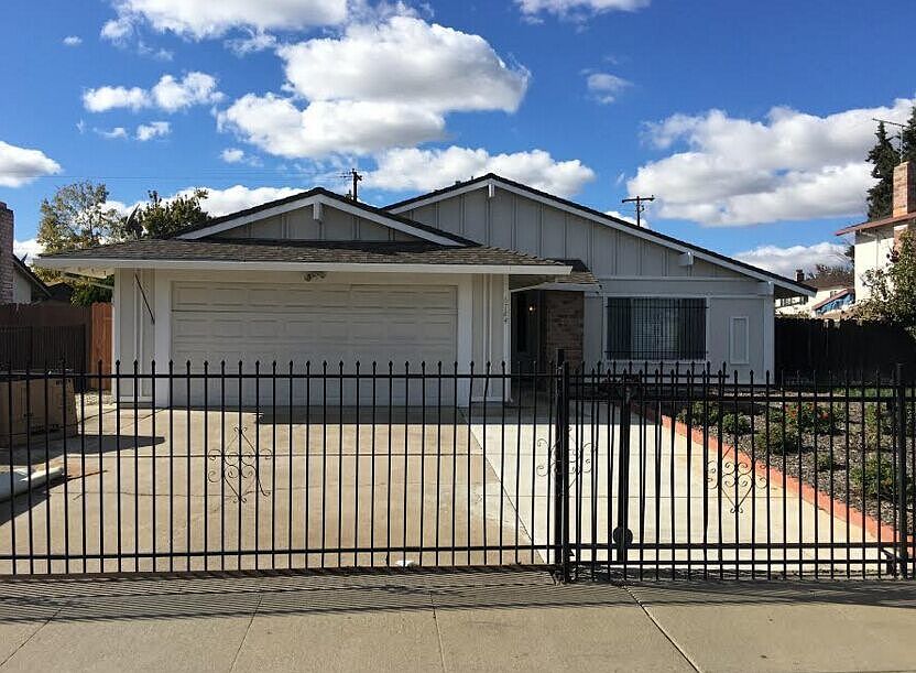 1st image of 6784 Rancho Plaza Dr