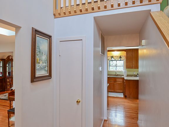 4th image of 10403 Woodbury Woods Ct
