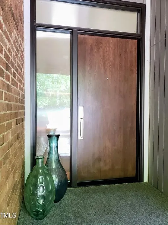 3 bed, 2434 sqft, $1,500 — Photo 2