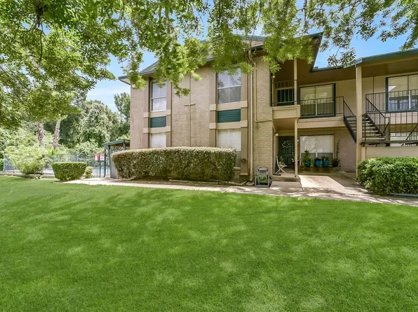 Spring Hill Village Apartments