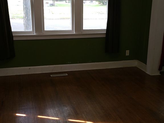 2nd image of 919 N Adams Ave